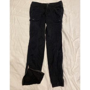(2 for $10).Old Navy • Women’s Vintage Cargo Pants